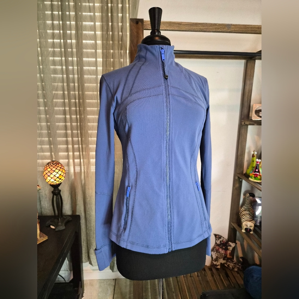 Lululemon Peloton Logo'd Nulu #0216
